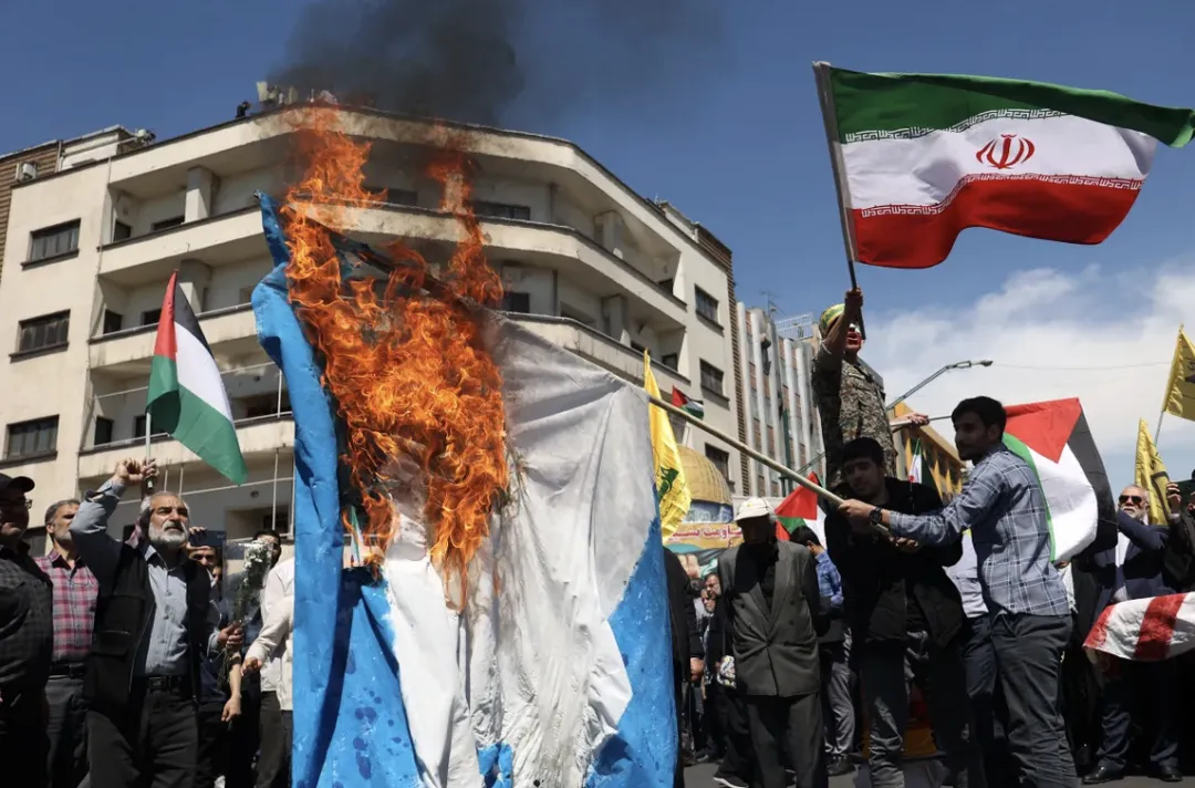 特朗普主义的极限施压与交易艺术：一场精心策划的中东豪赌