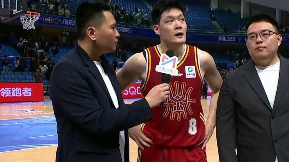 诺威尔39分法耶5次封盖！山西80比73淘汰广州，挺进俱乐部杯八强