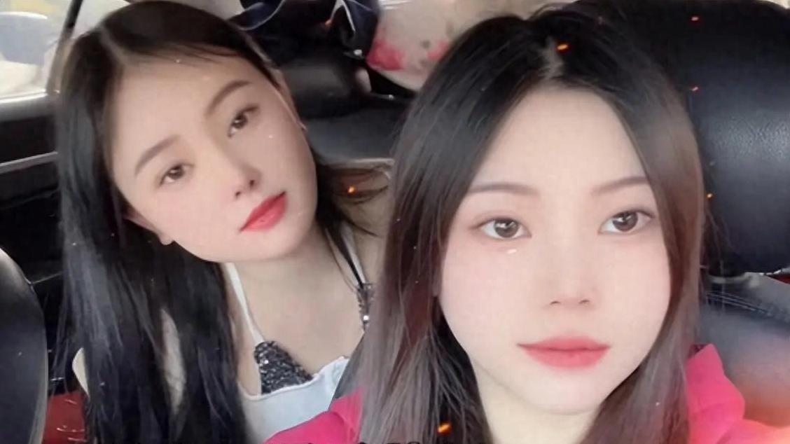 两个女生这么巧认识隔壁男生，结果第二天送草莓啦