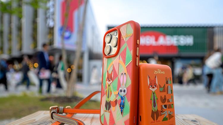 旅游丝滑小连招：带这套贝尔金×迪士尼联名配件，给手机满满安全感