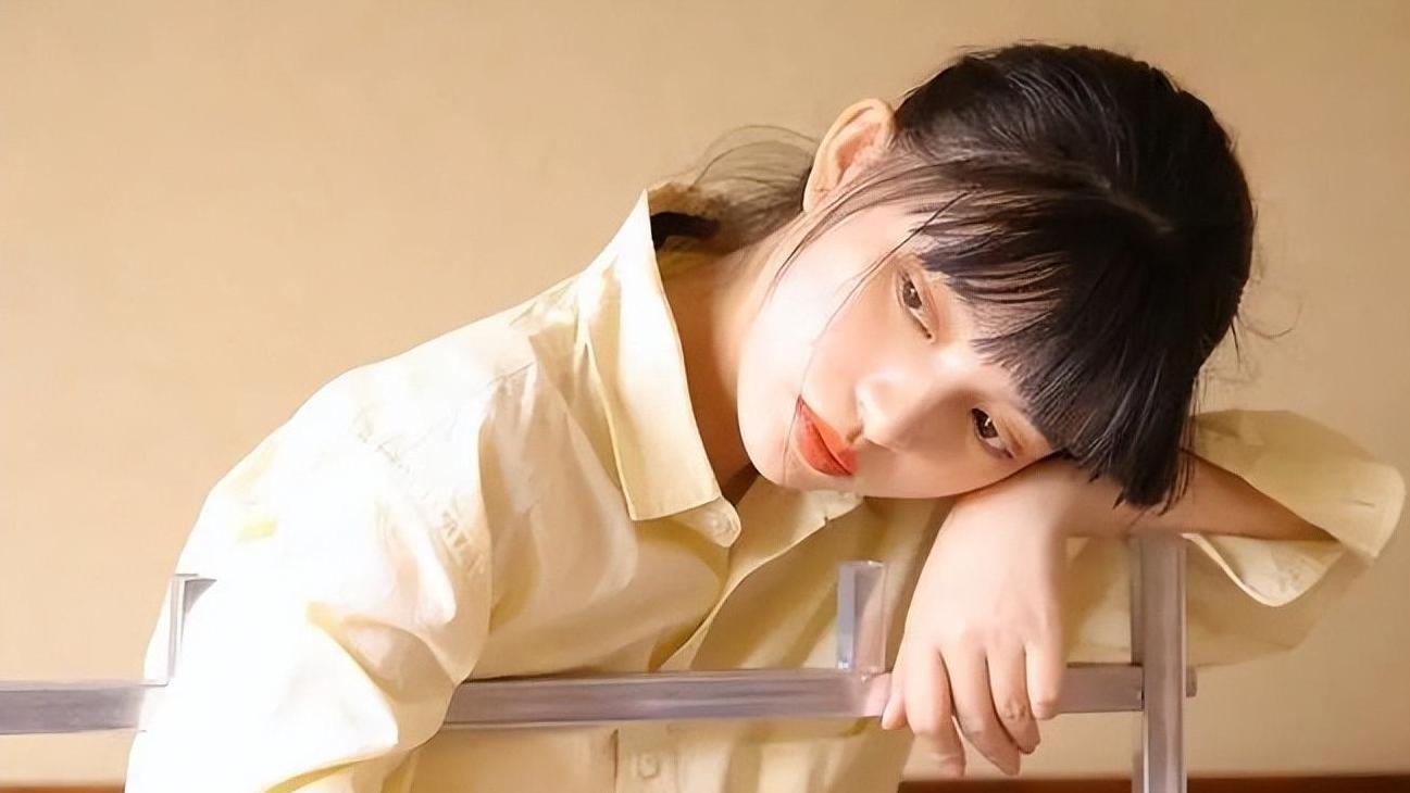 女生对你没意思，才会释放这4个信号，兄弟们醒醒吧！