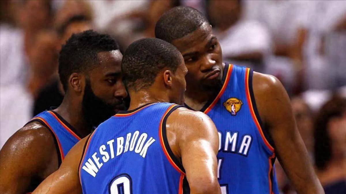 曾经的雷霆三少谁挣得多？1个3亿，1个4亿，1个5亿，差距真不小