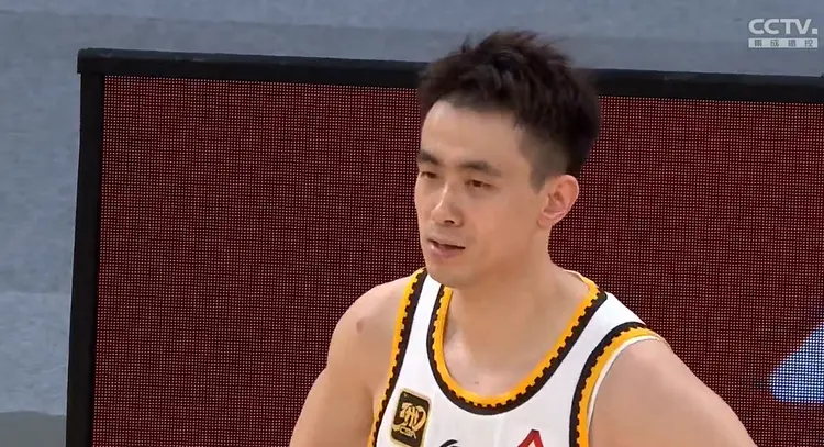 央视直播！19: 35，广厦辽篮G2大战，杨鸣输不起，赵继伟该爆发了