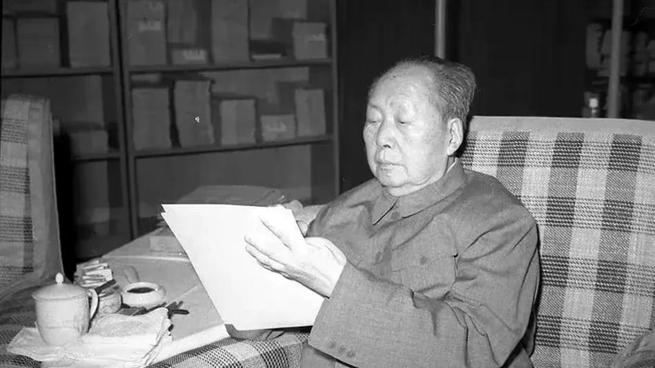 81岁高龄决策指挥作战，伟人生前最后一战，至今余威震慑南海