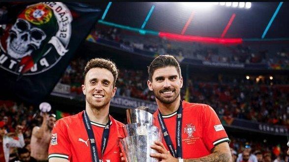 葡萄牙队致敬已故队友，鲁本·内维斯继承21号球衣