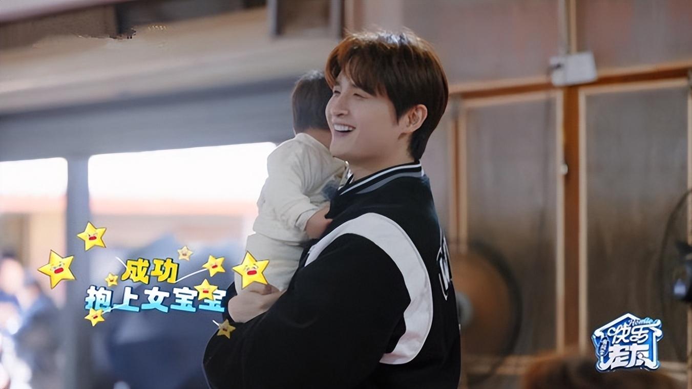 苏醒这是真没女儿命？同一个女宝宝，张远抱不哭，苏醒抱两次都哭