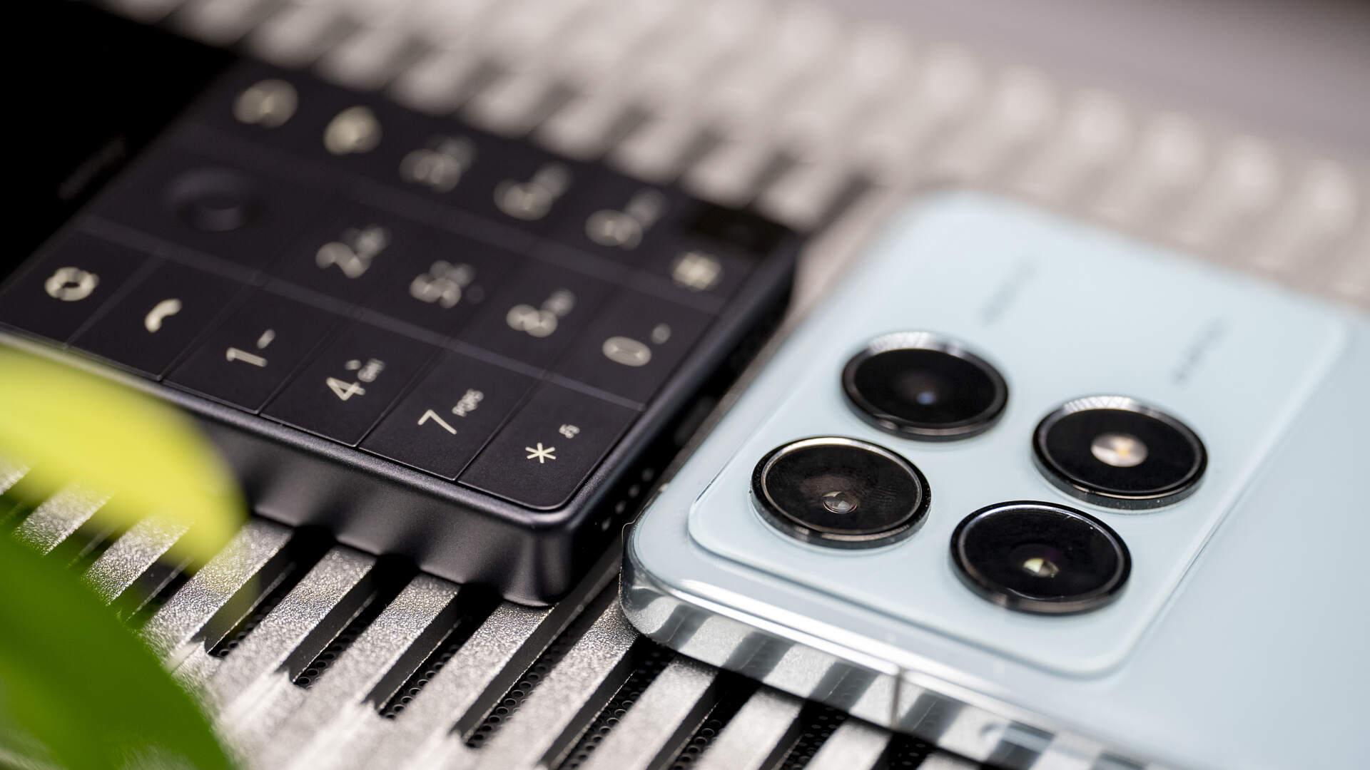 小米系防沉迷手机，多亲Qin F25 手机，按键机里的多面手，不足千元值不值？