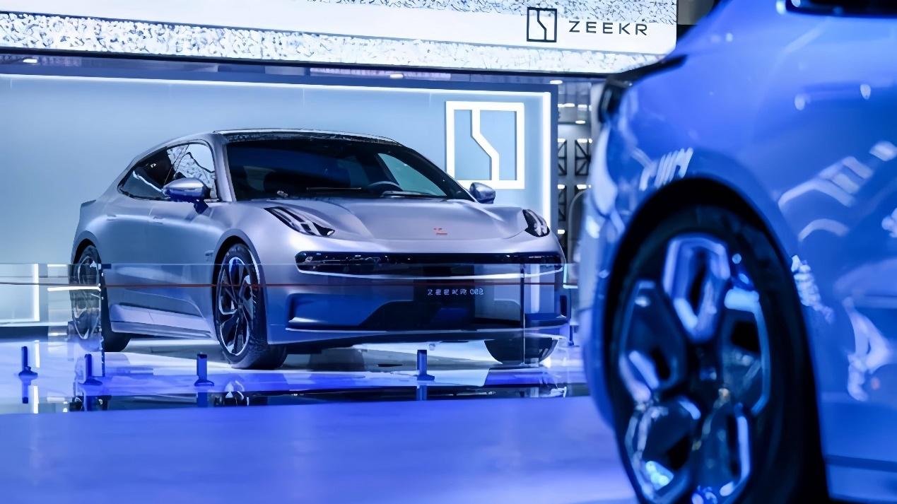 极氪搞智驾众筹，诚意很足，但车主们要权衡一下