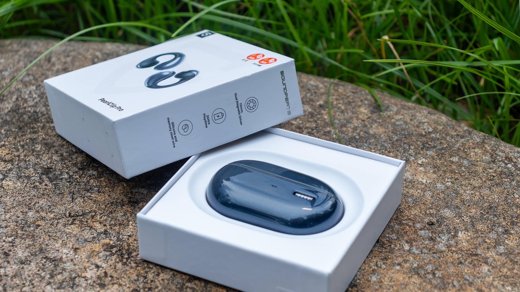 谁说耳机不能当饰品? 泥炭 PearlClip Pro  耳夹式蓝牙耳机就可以！