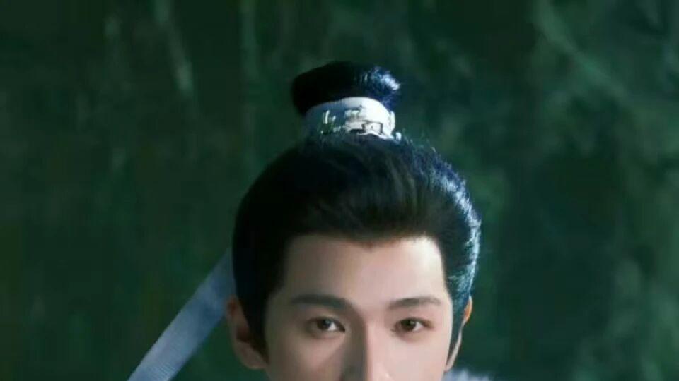 刘亦菲陈晓二搭？肖战得闲谨制要来了？李昀锐新剧延期、彭小苒回应作者质疑、熟瓜汇总