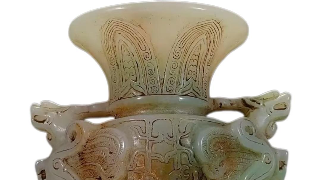 2113-翠青和田玉龙凤尊：玉界龙凤的价值图腾，解码清代玉雕的收藏霸权与文化基因