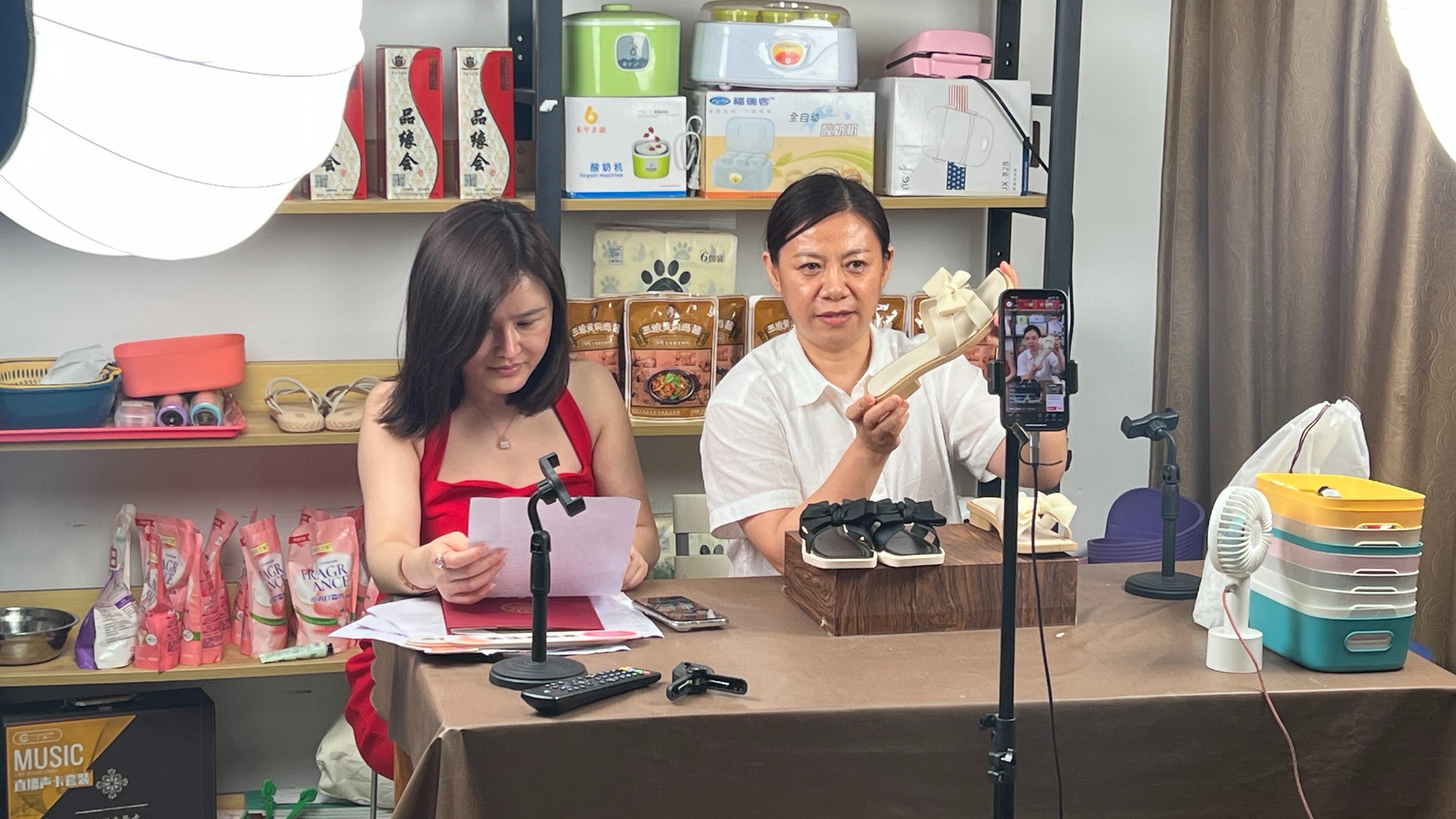 能把直播做爆的，就这3类人