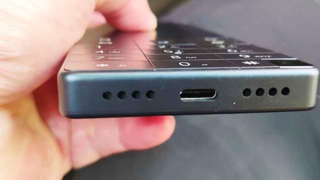 3.54英寸屏幕带实体键盘，这款国产多亲手机，防沉迷系统学生专用