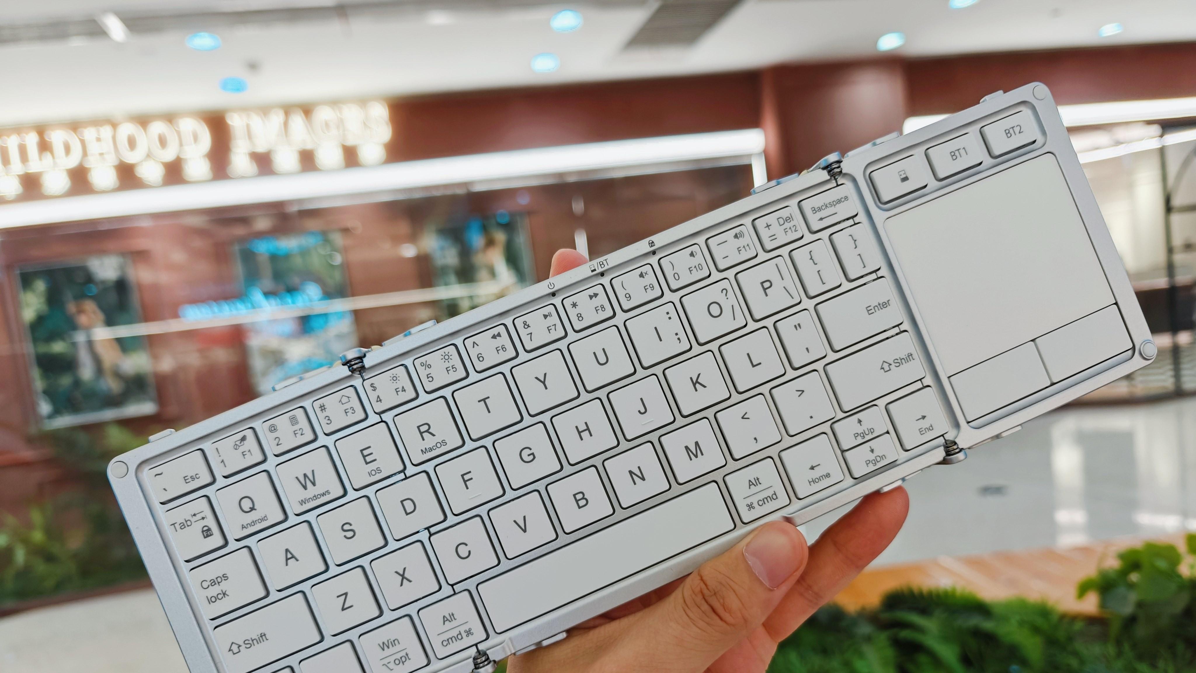 键盘也卷“三折叠”？BOW折叠蓝牙键盘，移动办公便携利器！