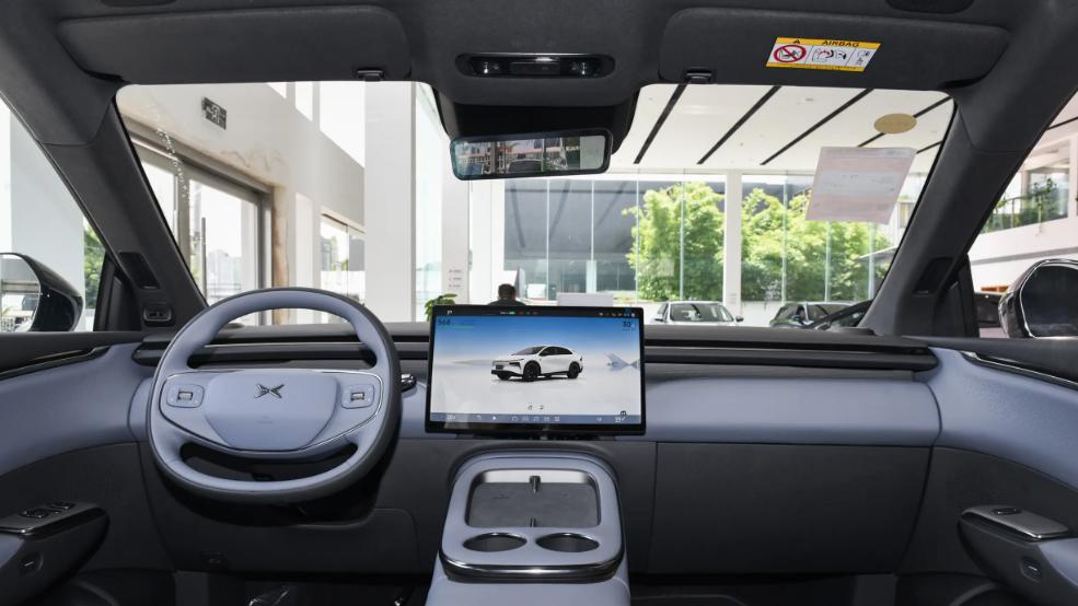 主打科技，兼顾家用，小鹏G7表现如何？