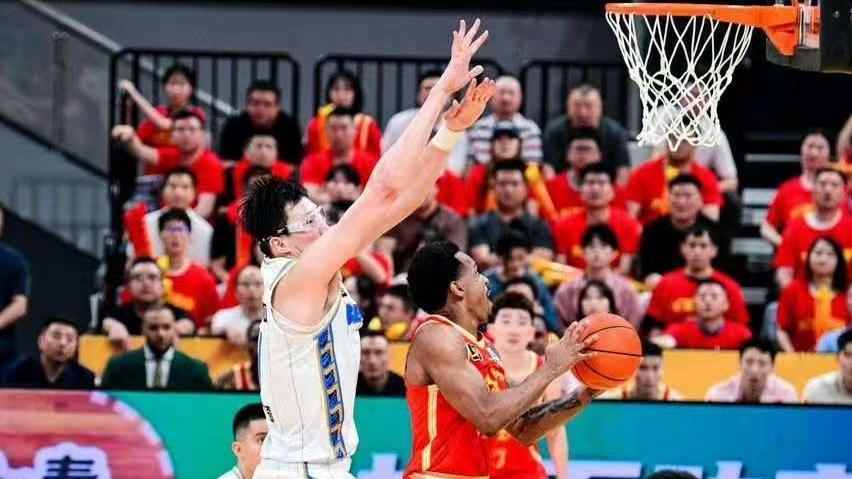 广厦战胜北京！赛后数据一清二楚 不是孙铭徽 最大功臣是他！
