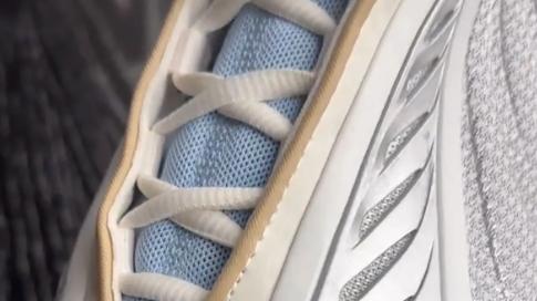 这是真的快…快啊！Adidas AE 2「Year Of The Horse」抢先欣赏