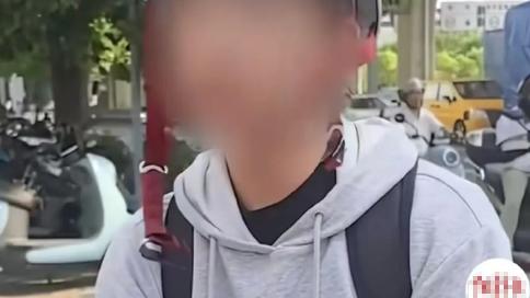 一句顶一万句：我听交警的！