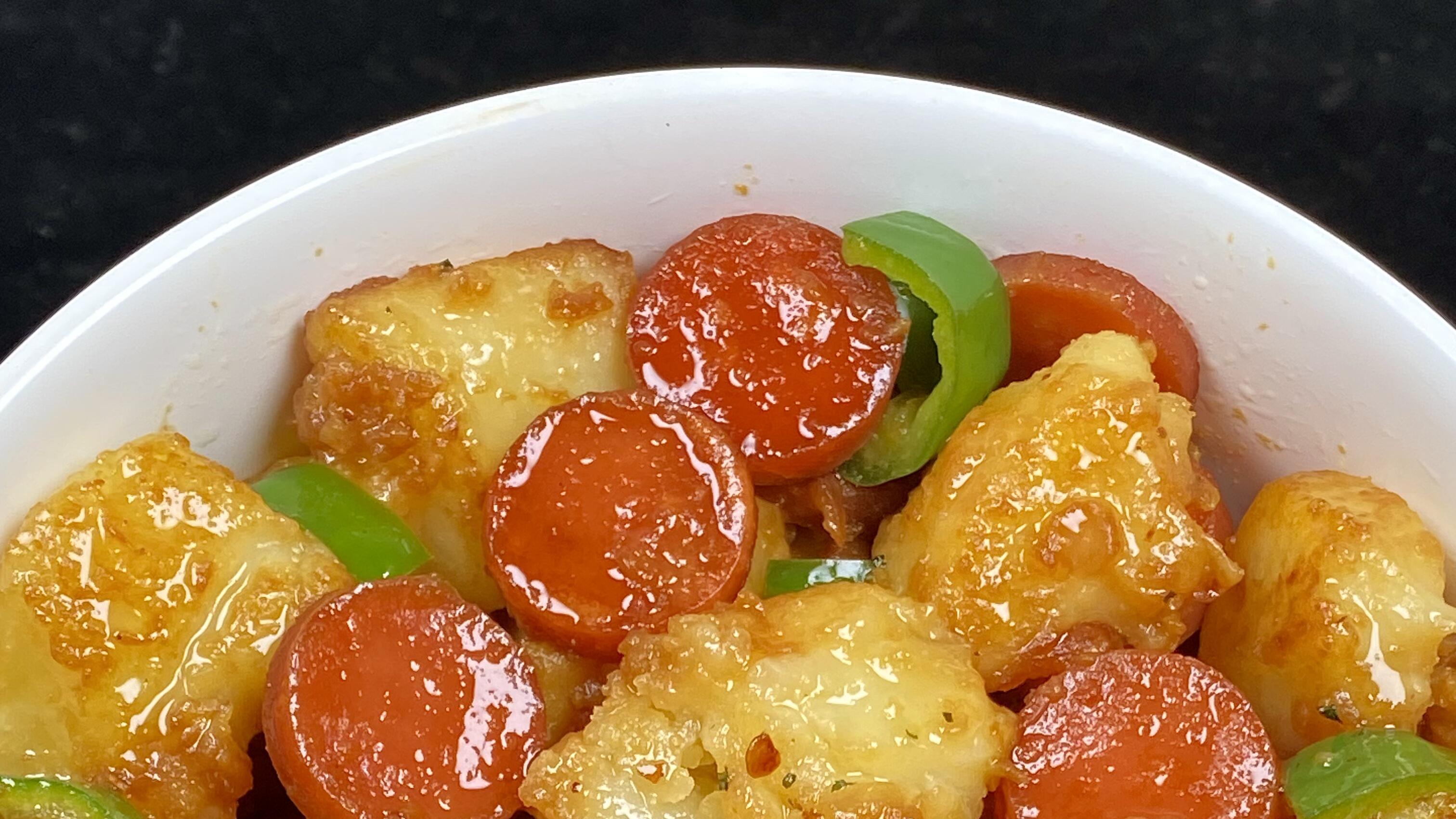 青椒火腿炒土豆真的好好吃！鲜香入味，青椒清脆爽口！