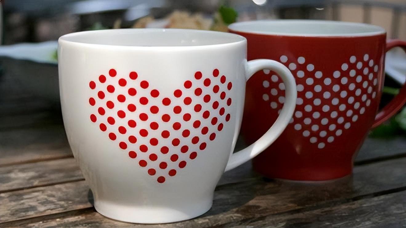 退休老人富养自己的最好方式：吃饭