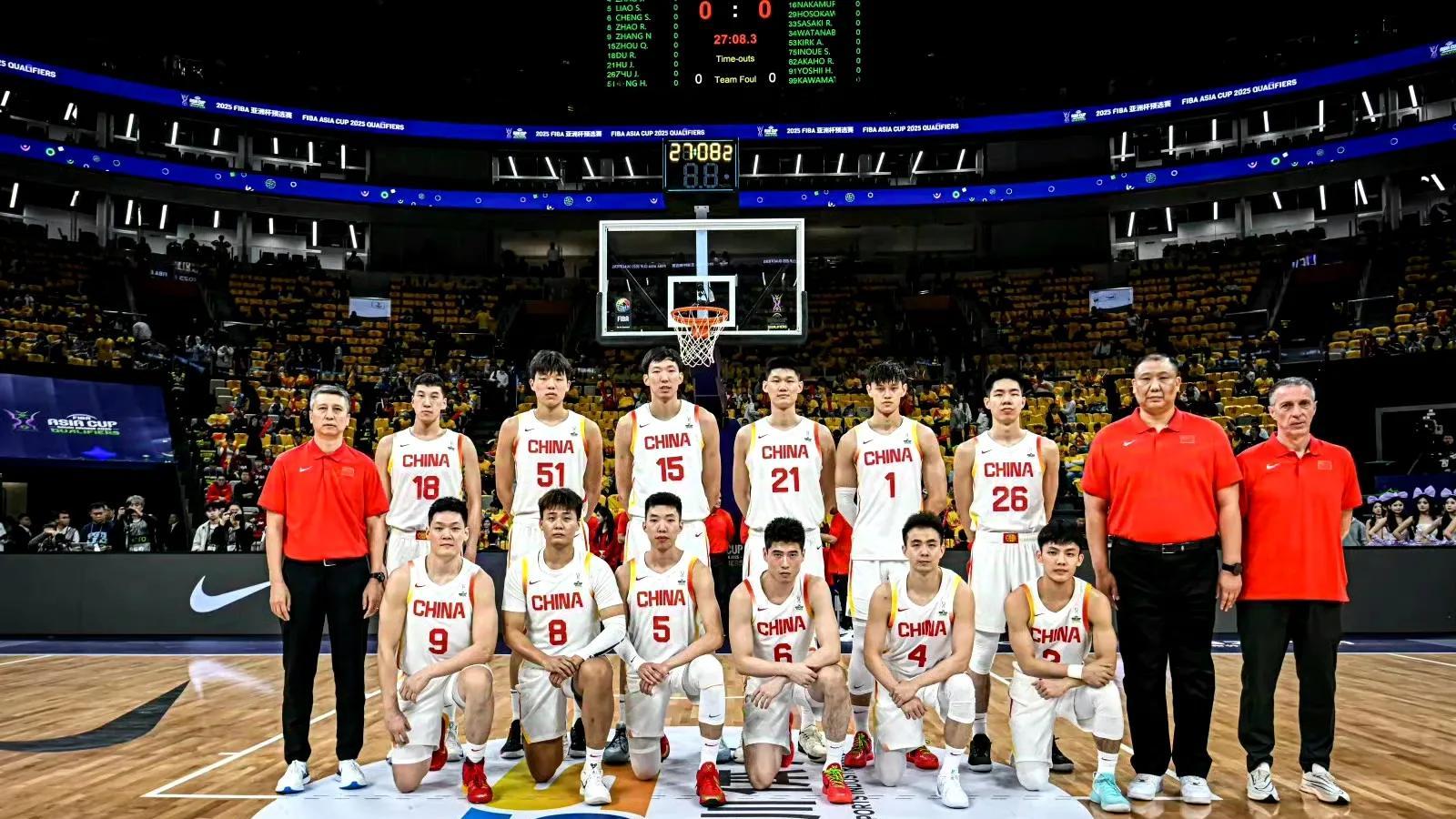 中国男篮抵达关岛，廖三宁透露伤病还未痊愈，郭导说需要归化球员