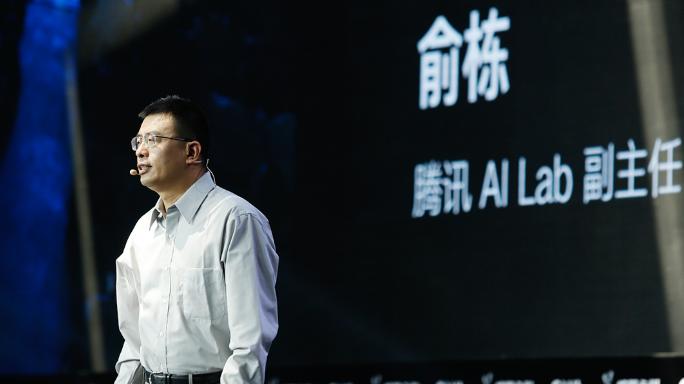 腾讯AILab副主任、混元大模型核心搭建者俞栋离职，腾讯AI外部挖人才，内部技术元老离场
