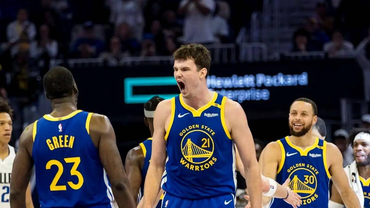 102-105！这就是波斯特和格林的区别，勇士第一防守球员已有答案