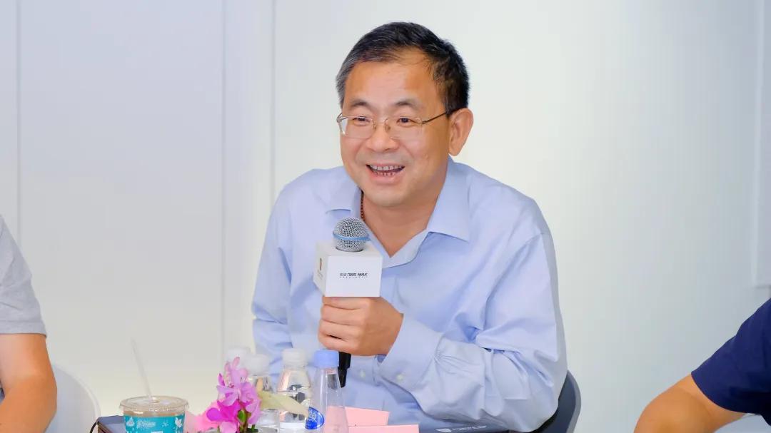 智己双车周销破千，技术深耕驱动交付逆势增长