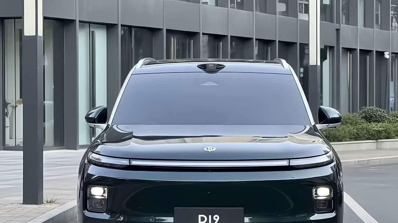 全尺寸SUV新玩家“上线”，看零跑D19如何硬刚问界M9？