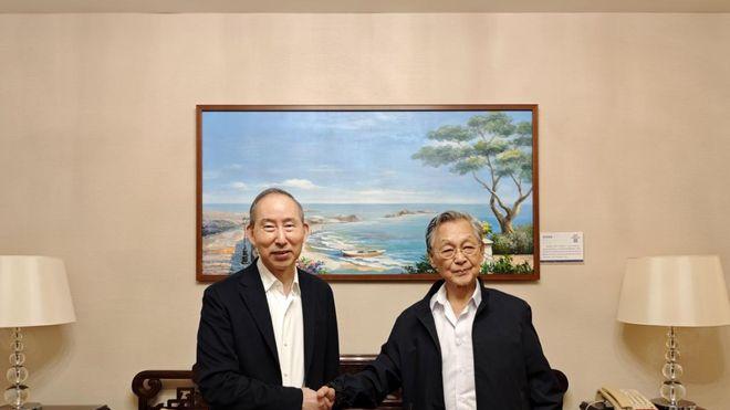 龙宇翔与泰国前总理川・立派亲切会见