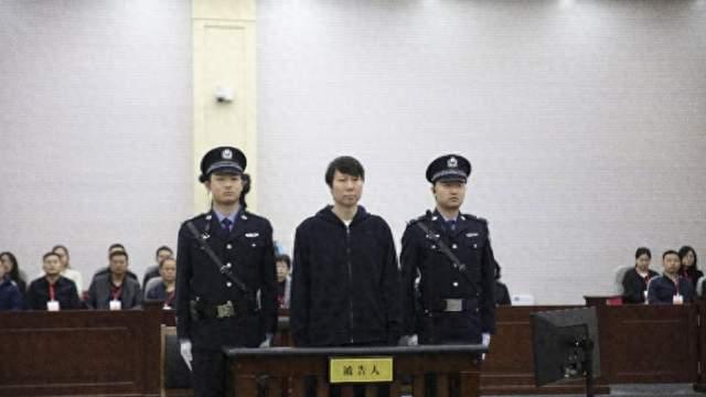 李铁案终审落槌！20年刑期背后，揭开中国足坛惊天腐败链。