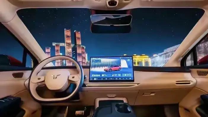 20.99万起+全系四驱+1.5T插混 星途揽月C-DM上市，红旗天工05来了