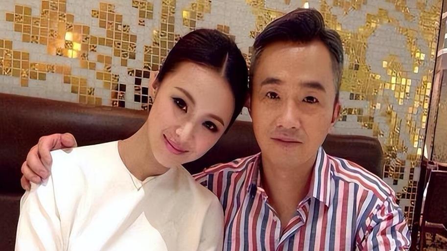 程雷往昔风采依旧，家庭和睦破离世谣言