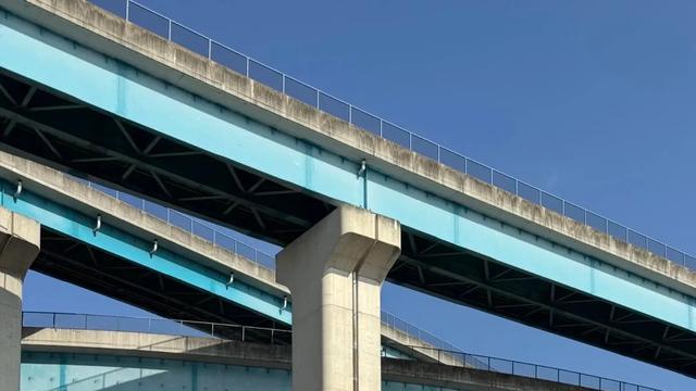 2025款丰田皇冠Sport：豪华与性能的完美融合