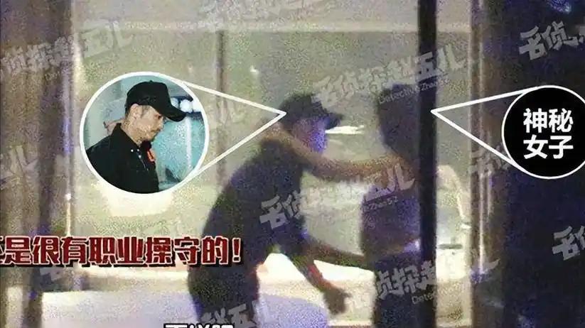 林丹浪子回头，变5好男人亲自下厨，住千万别墅喝1800酒低调生活