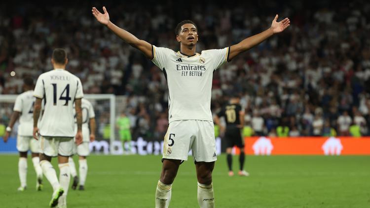 世俱杯：巴黎圣日耳曼VS皇家马德里 法甲霸主对上西甲豪门，皇马巴黎谁能晋级决赛？