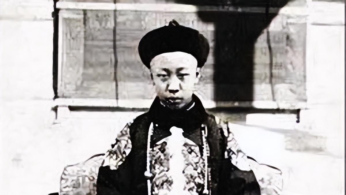 溥仪从小有个“坏习惯”，奶娘羞于启齿，宫女太监也不得不回避