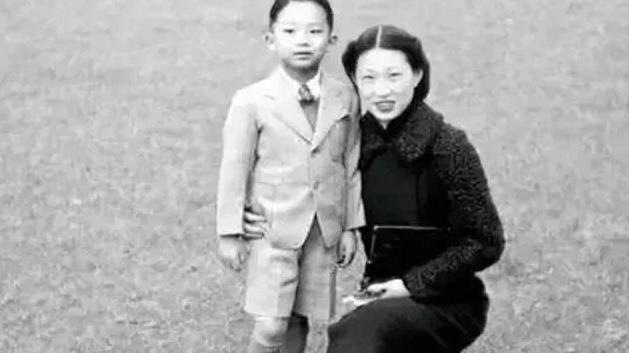 这是张学良老婆赵四小姐真实样貌，并非演员饰演而是货真价实真品
