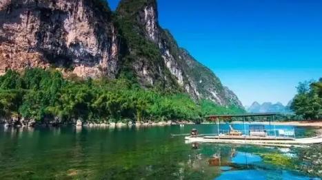 公公和婆婆AA制35年，今年公公突发脑梗住院，婆婆去交费，半路微信我老公：我先替你爸交了，回头让他还我8000