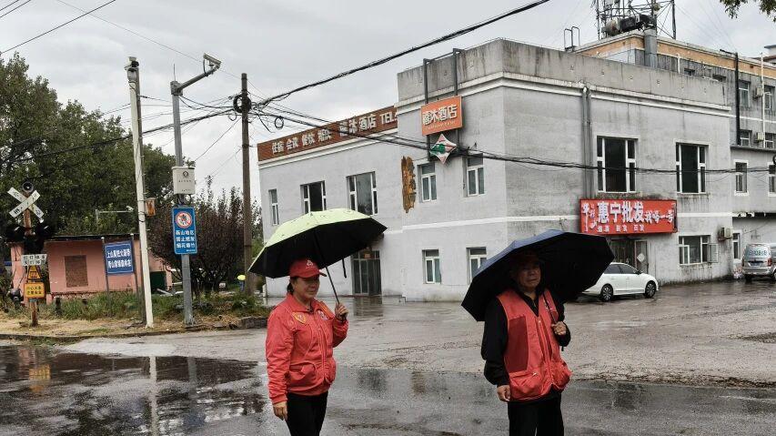 老工友的平安坚守：志愿巡逻护平安，岁岁无休守万家