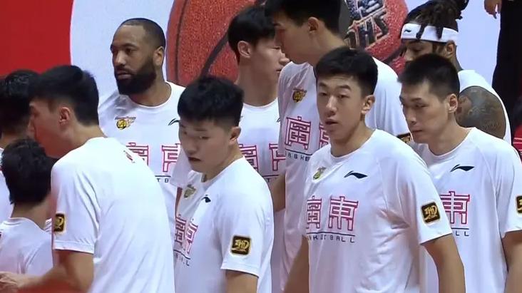 加强版徐杰！广东“新后卫”打服杜锋，这可是男篮国青第一控卫？