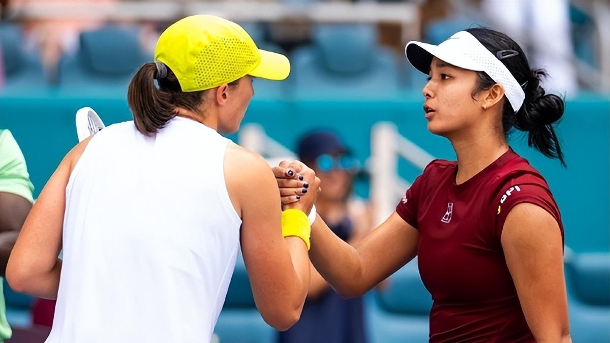 0-2！1-2！两位大满贯冠军出局，女网4强诞生：大黑马再战世界前5