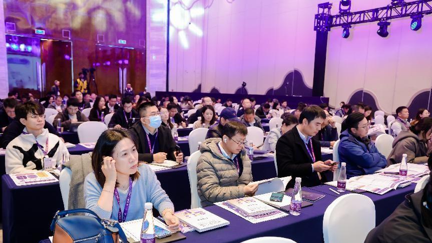 2025新汽车技术交流会暨第十届铃轩奖颁奖典礼在苏州圆满落幕