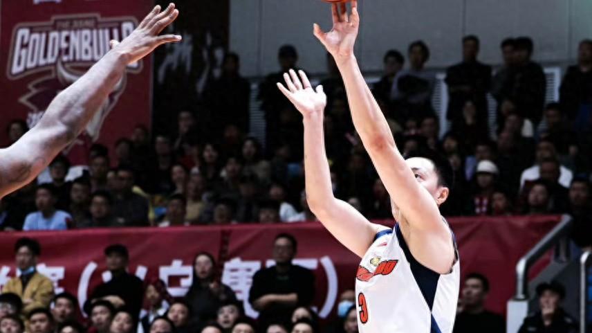 徐杰率广东击溃天津，豪取八连胜，铸就联盟唯一不败金身！