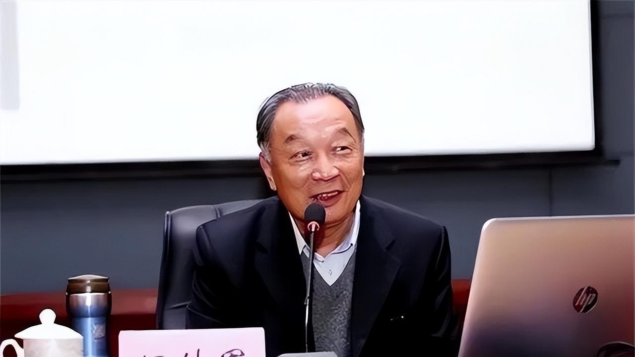 温铁军：中国被美国 “扒两层皮”，谁还妄想中国当美国的助手？
