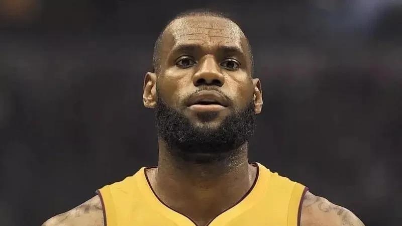 詹姆斯有哪些能力在NBA是顶级的？

deepseek给出了答案，无可非议！！！