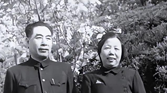 76年整理周总理遗物，发现毛主席未公开的最高指示，与邓颖超有关