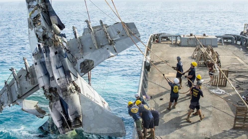 美军航母南海 “折翼”，深海打捞艰难，究竟咋回事？