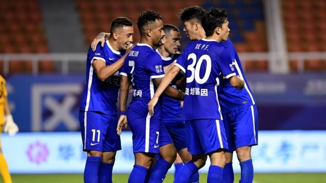 武汉三镇要是能在中超保级，他有望第一个被留下，能力深受认可