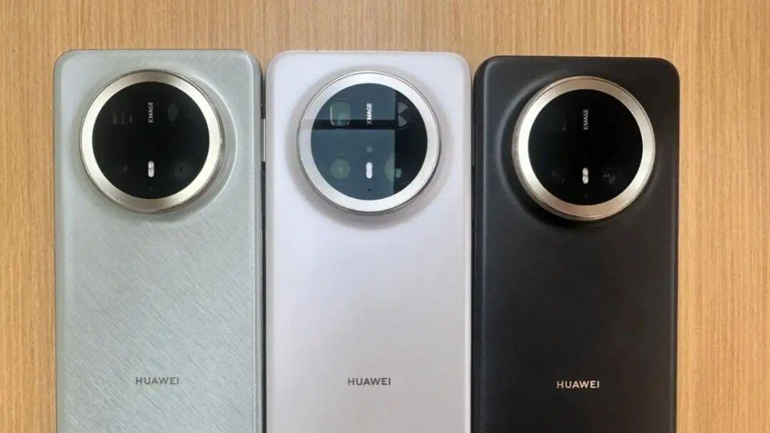 苹果低头！iPhone17终于上高刷，华为降价1500反击